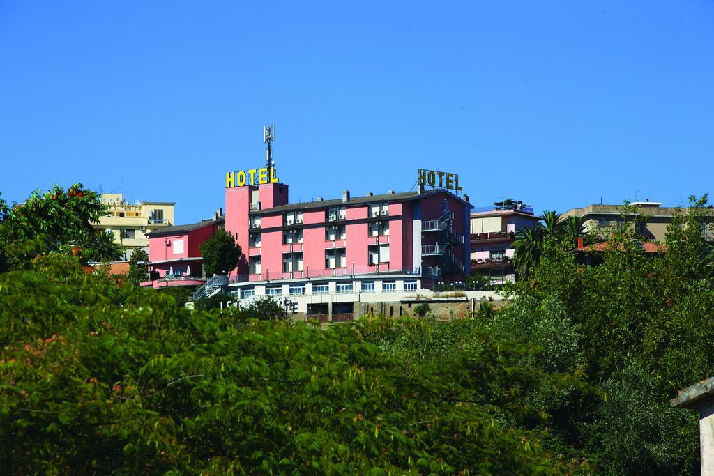 Hotel Tarconte Tarquinia Exterior foto